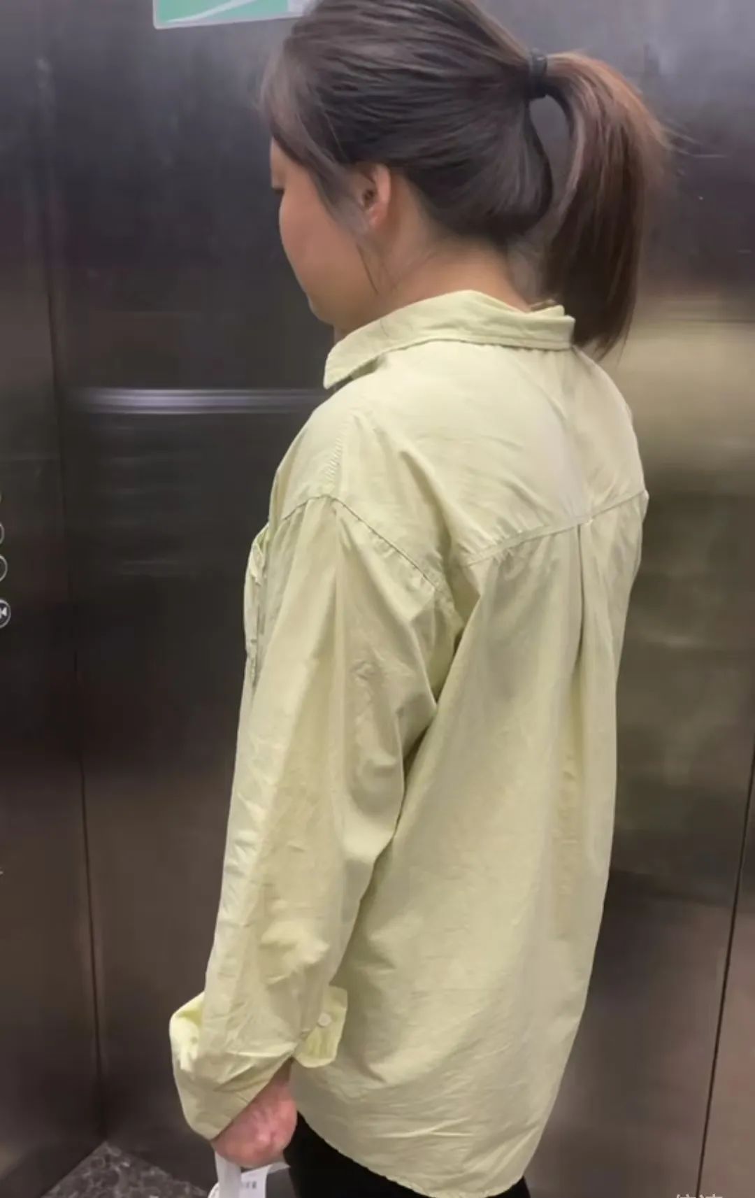DƬ